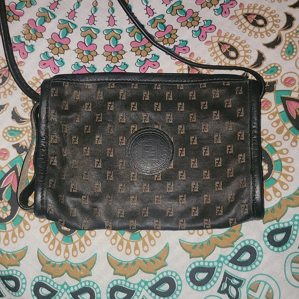 Fendi - Picture 3 of 13